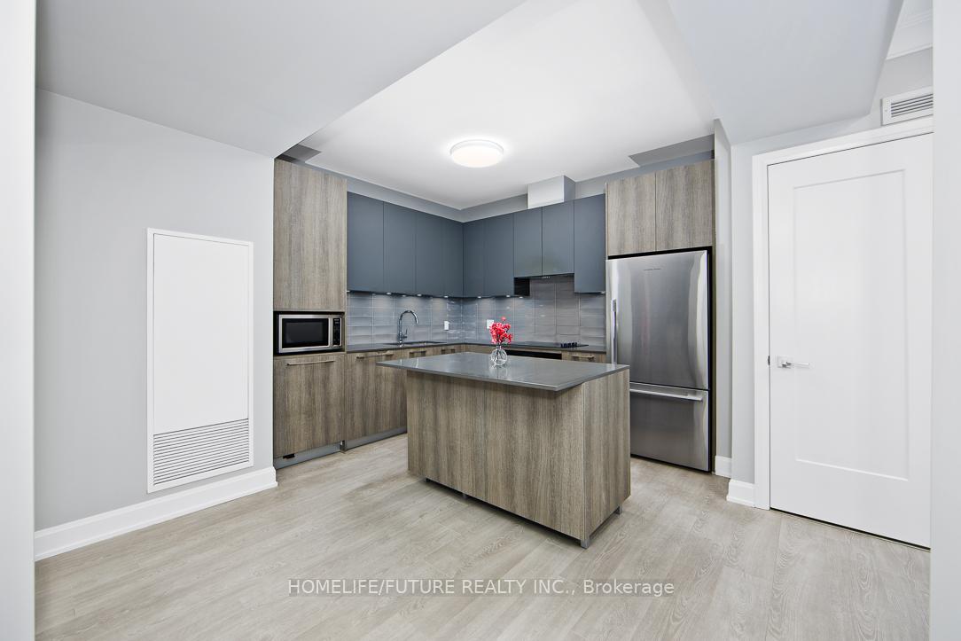 Photo 10 of Unit 725, 38 Water Walk Drive, Markham, Unionville — HOMEH