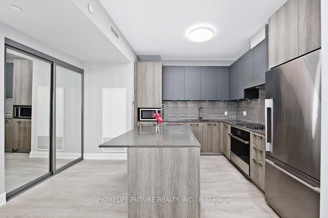 Photo 11 of Unit 725, 38 Water Walk Drive, Markham, Unionville — HOMEH