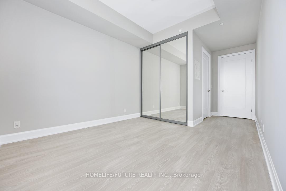 Photo 13 of Unit 725, 38 Water Walk Drive, Markham, Unionville — HOMEH
