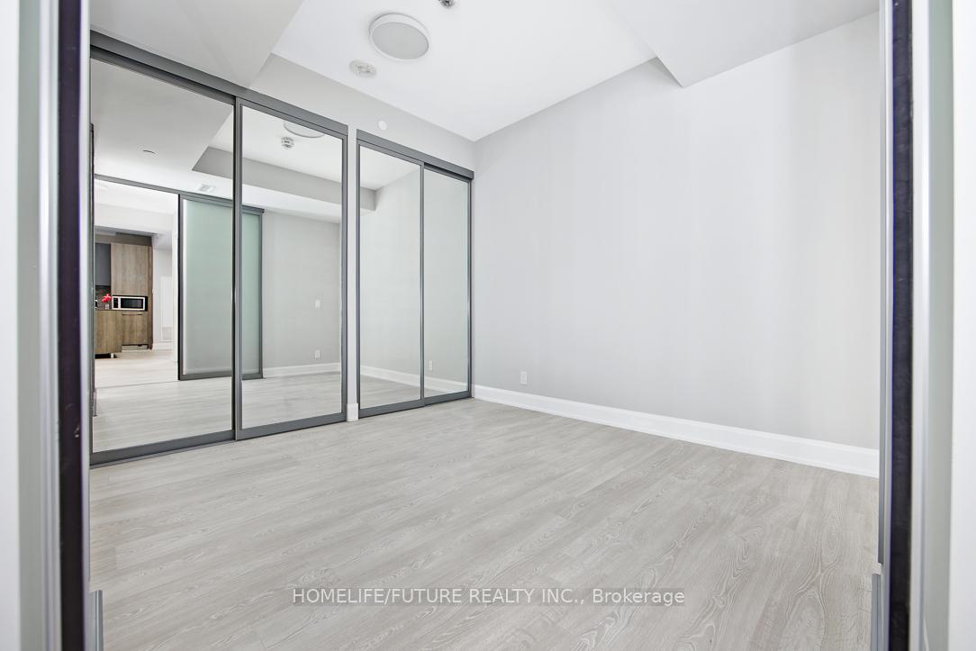 Photo 15 of Unit 725, 38 Water Walk Drive, Markham, Unionville — HOMEH