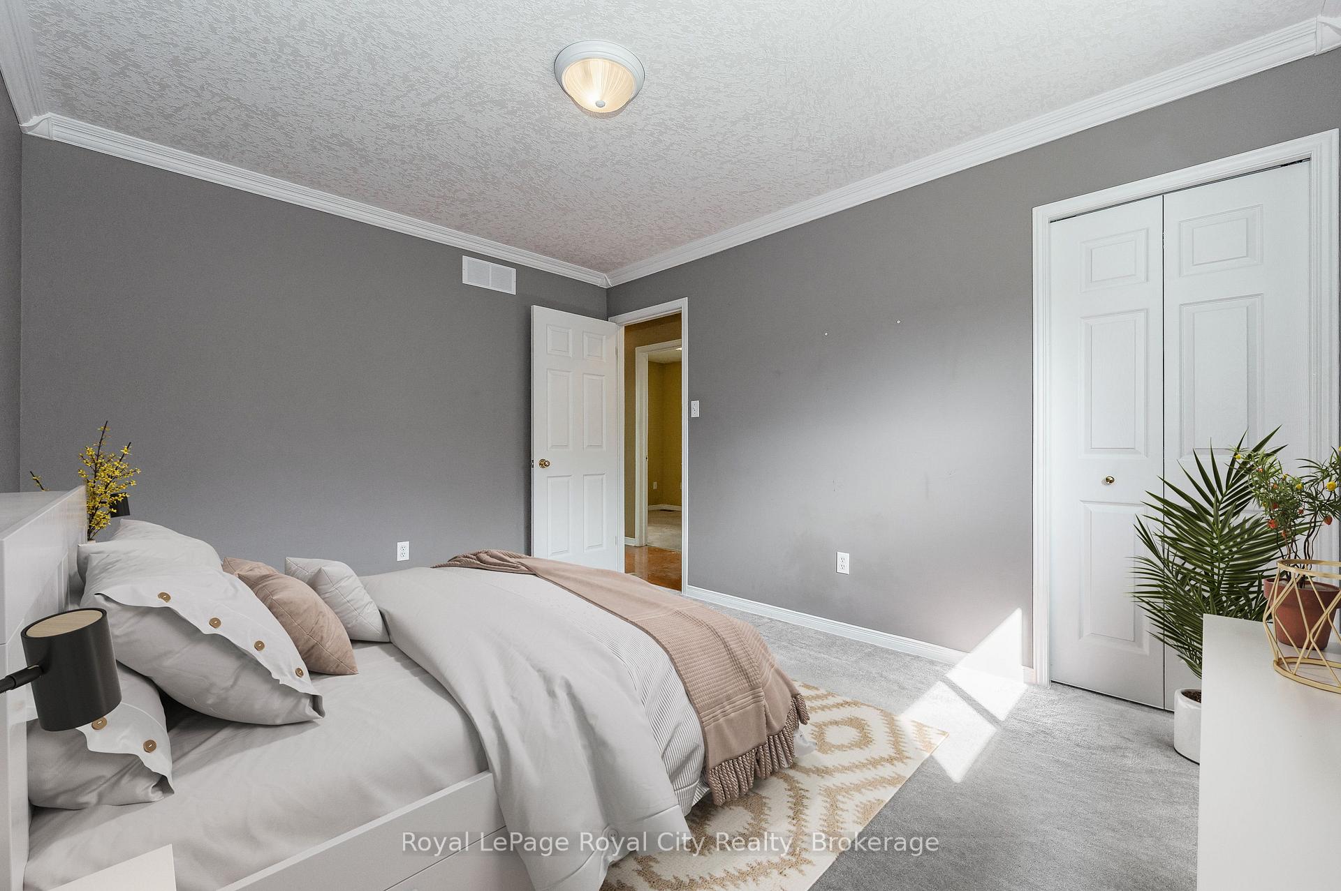 Photo 16 of 4 Bronwyn Place, Guelph, Willow West/Sugarbush/West Acres — HOMEH