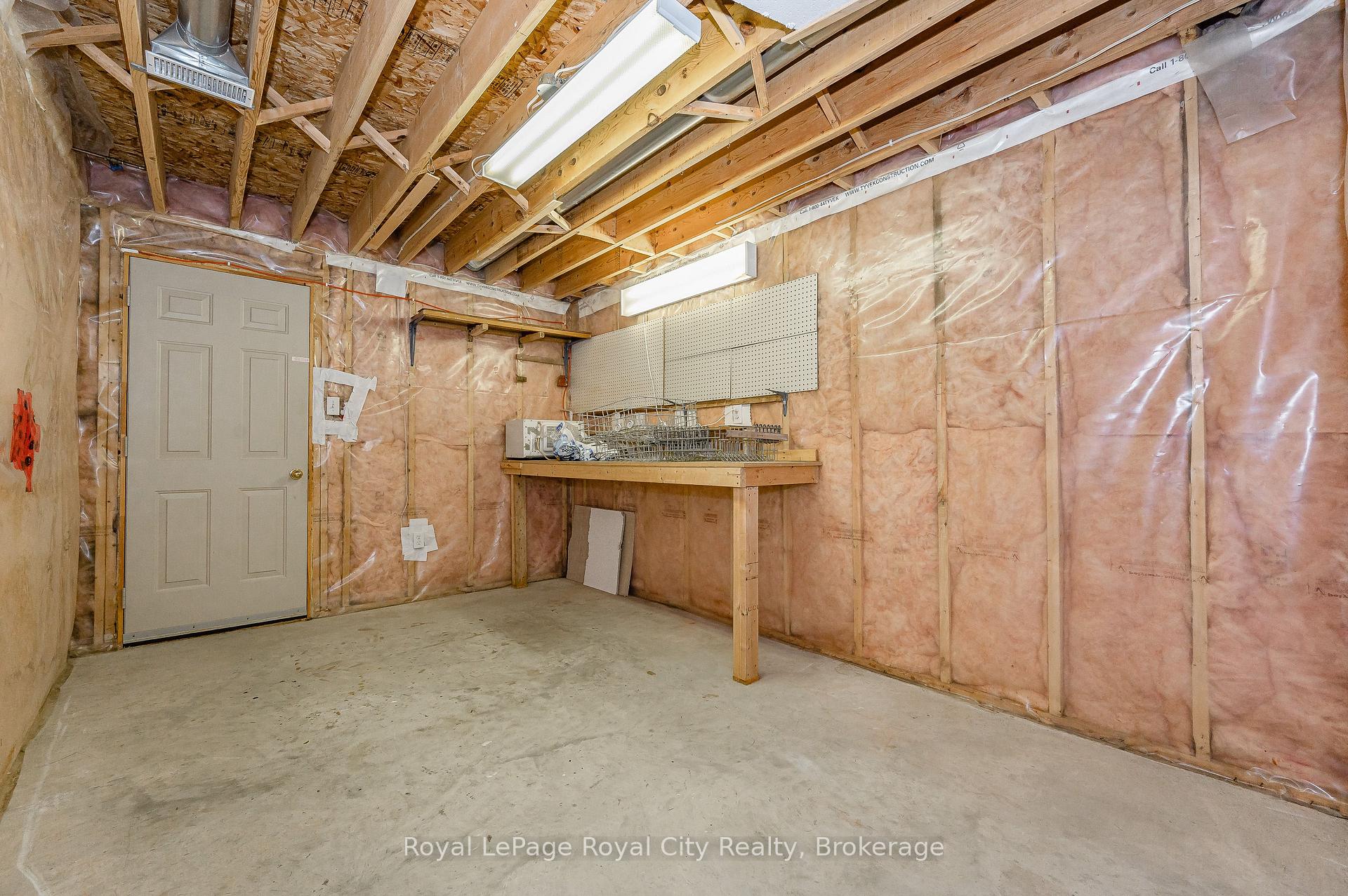 Photo 34 of 4 Bronwyn Place, Guelph, Willow West/Sugarbush/West Acres — HOMEH