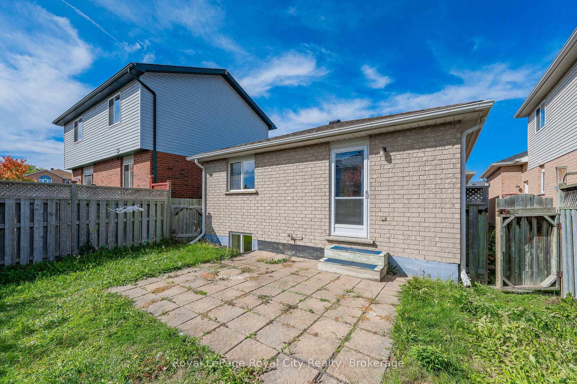 Photo 37 of 4 Bronwyn Place, Guelph, Willow West/Sugarbush/West Acres — HOMEH