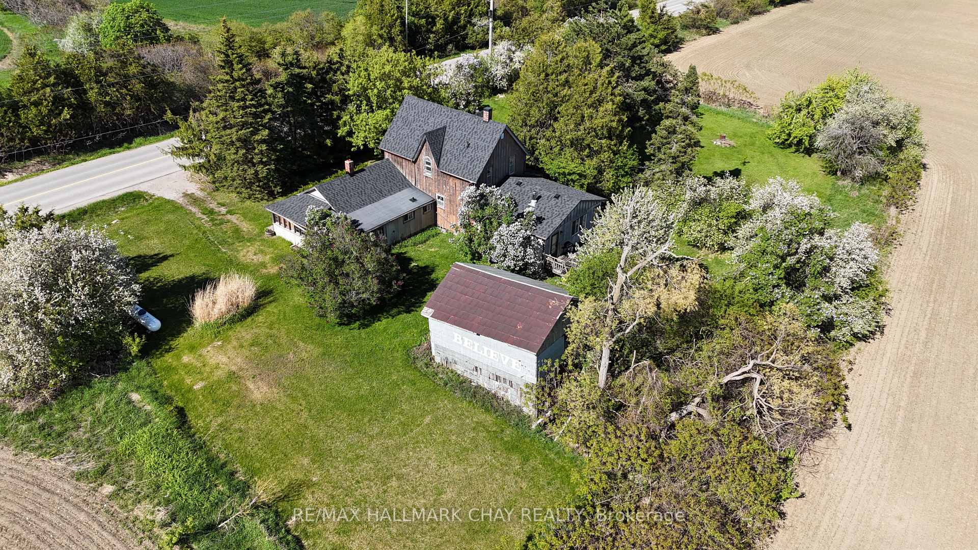 Photo 2 of 1475 6th Line, Innisfil, Rural Innisfil — HOMEH