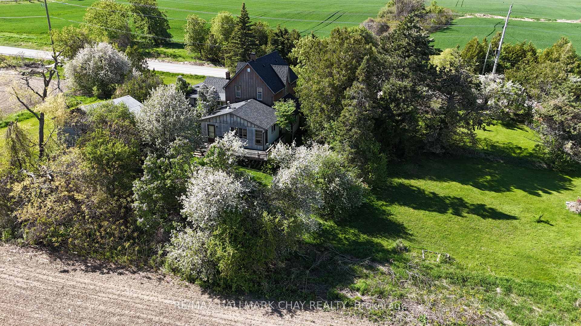 Photo 18 of 1475 6th Line, Innisfil, Rural Innisfil — HOMEH