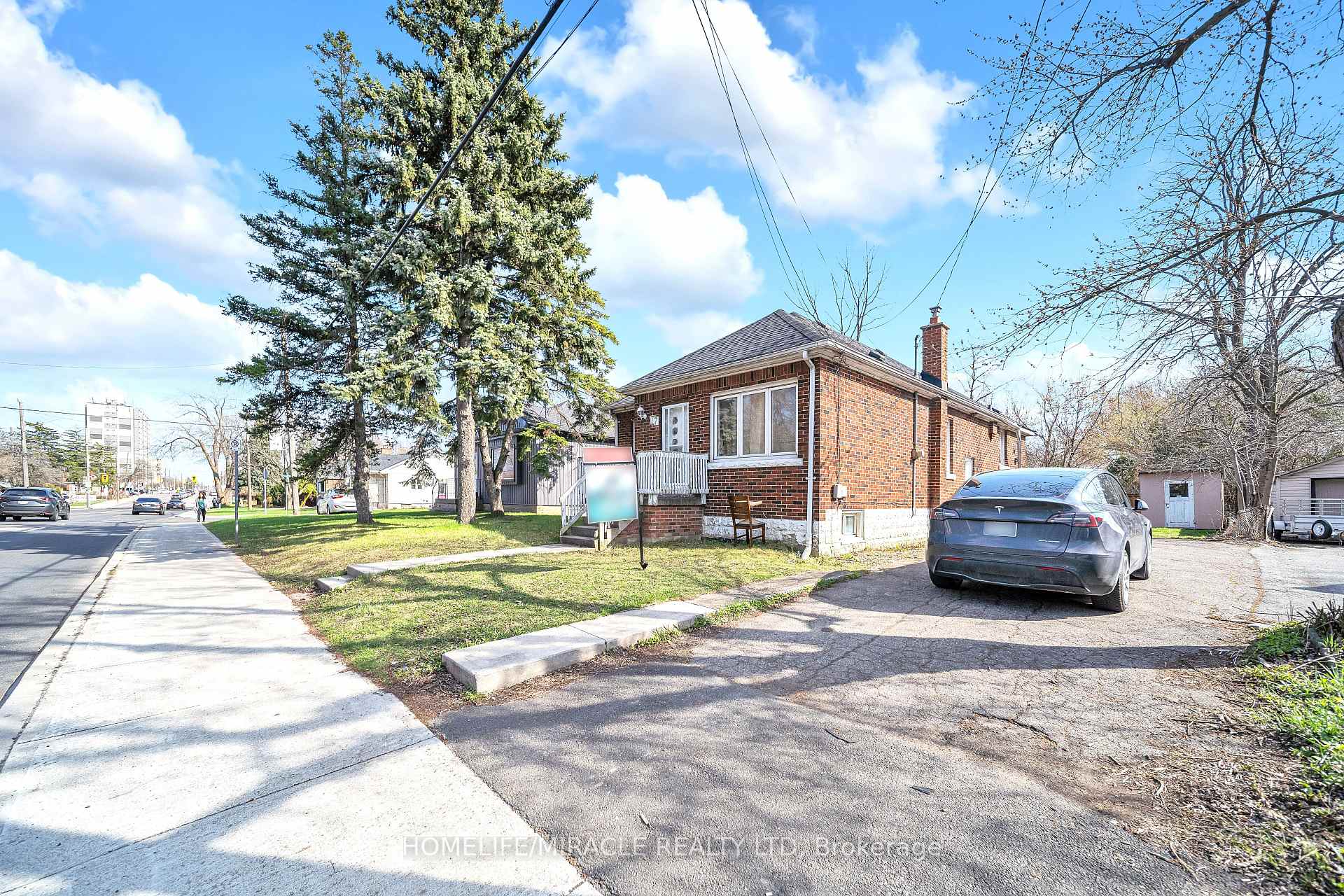 Front of 77 Fennell Avenue