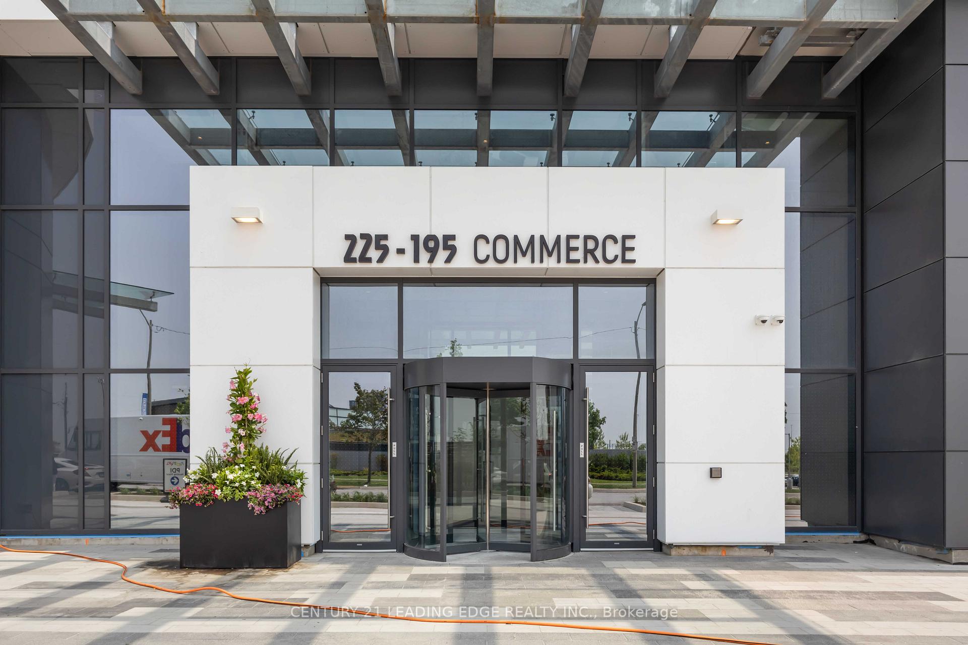 Photo 4 of Unit 4201, 225 Commerce Street, Vaughan, Vaughan Corporate Centre — HOMEH