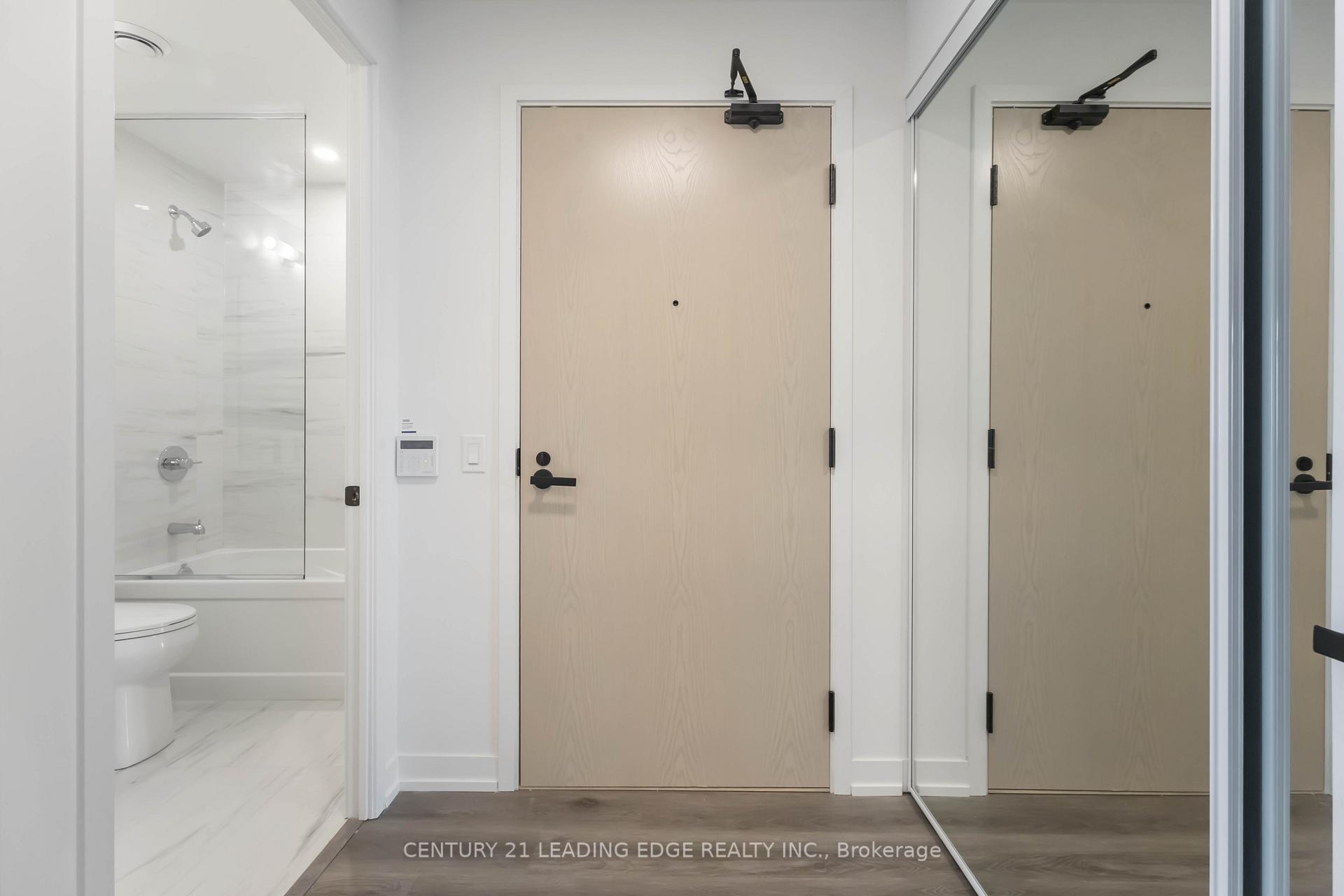 Photo 5 of Unit 4201, 225 Commerce Street, Vaughan, Vaughan Corporate Centre — HOMEH