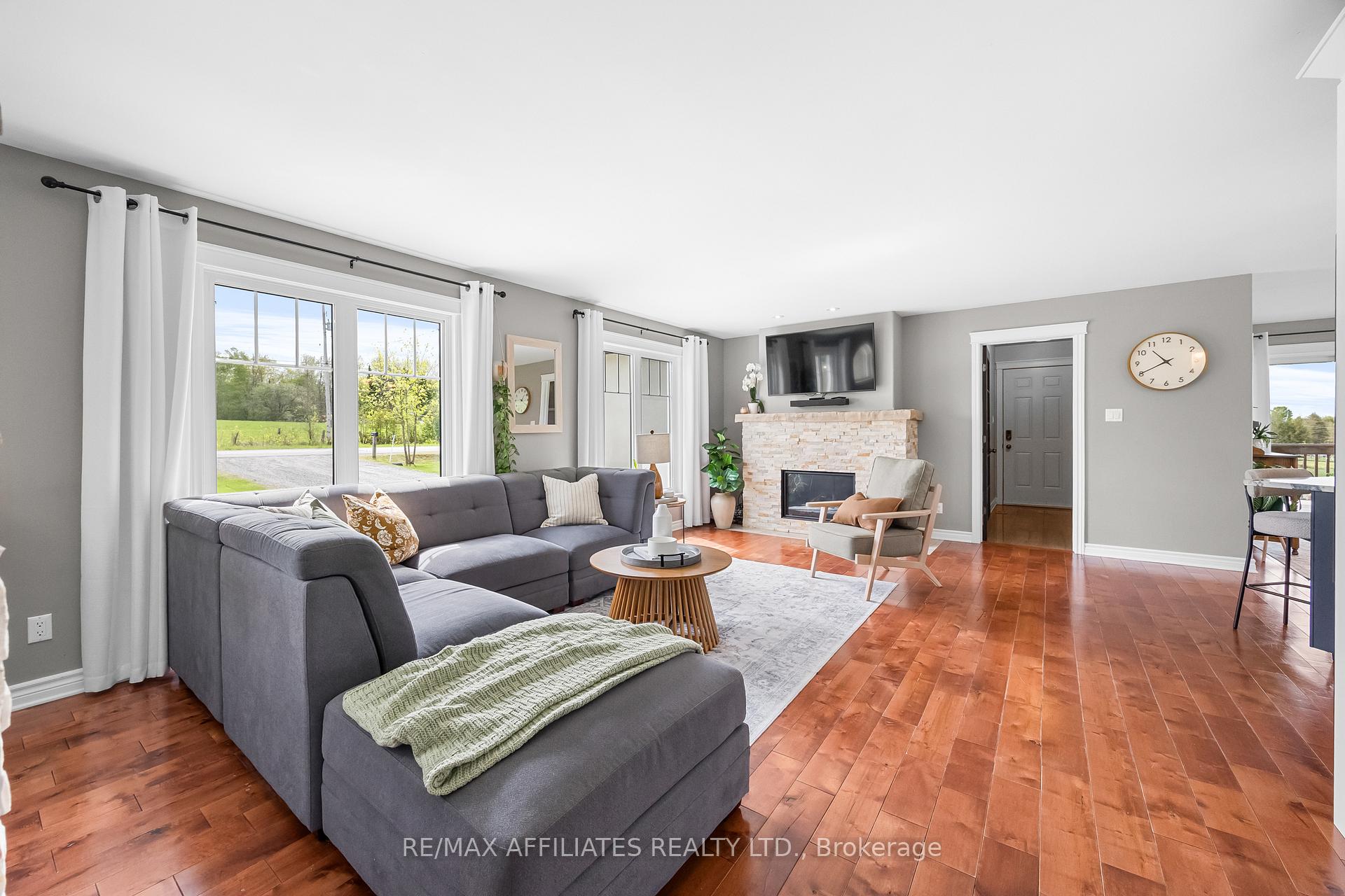 Photo 8 of 139 Upper Perth Road, Lanark Highlands, Lanark Highlands (Lanark) Twp — HOMEH