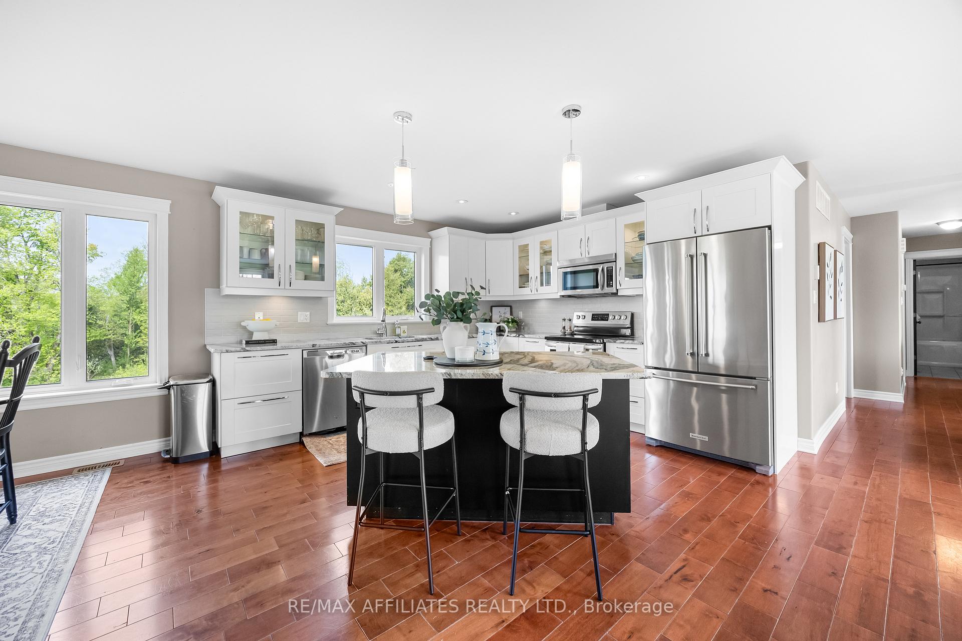 Photo 11 of 139 Upper Perth Road, Lanark Highlands, Lanark Highlands (Lanark) Twp — HOMEH