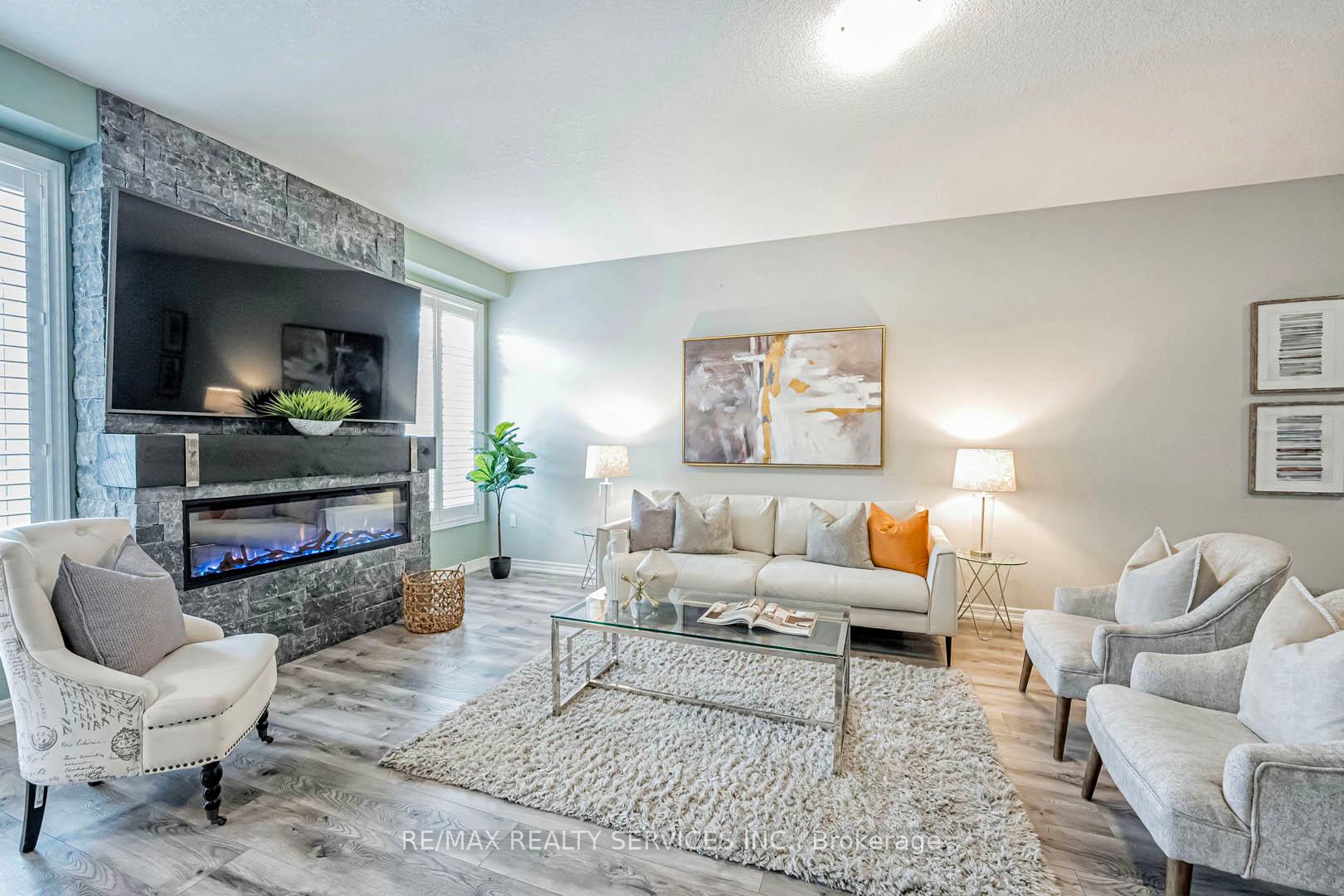 Photo 6 of 26 Winslow Way, Hamilton, Stoney Creek Mountain — HOMEH