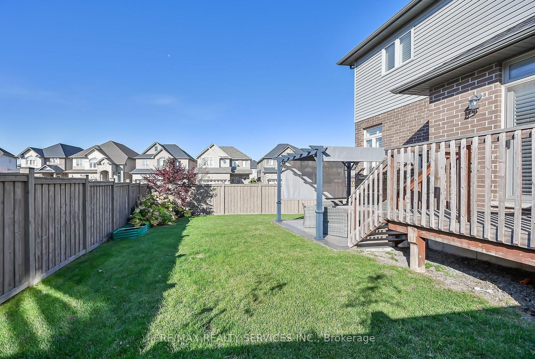 Photo 28 of 26 Winslow Way, Hamilton, Stoney Creek Mountain — HOMEH