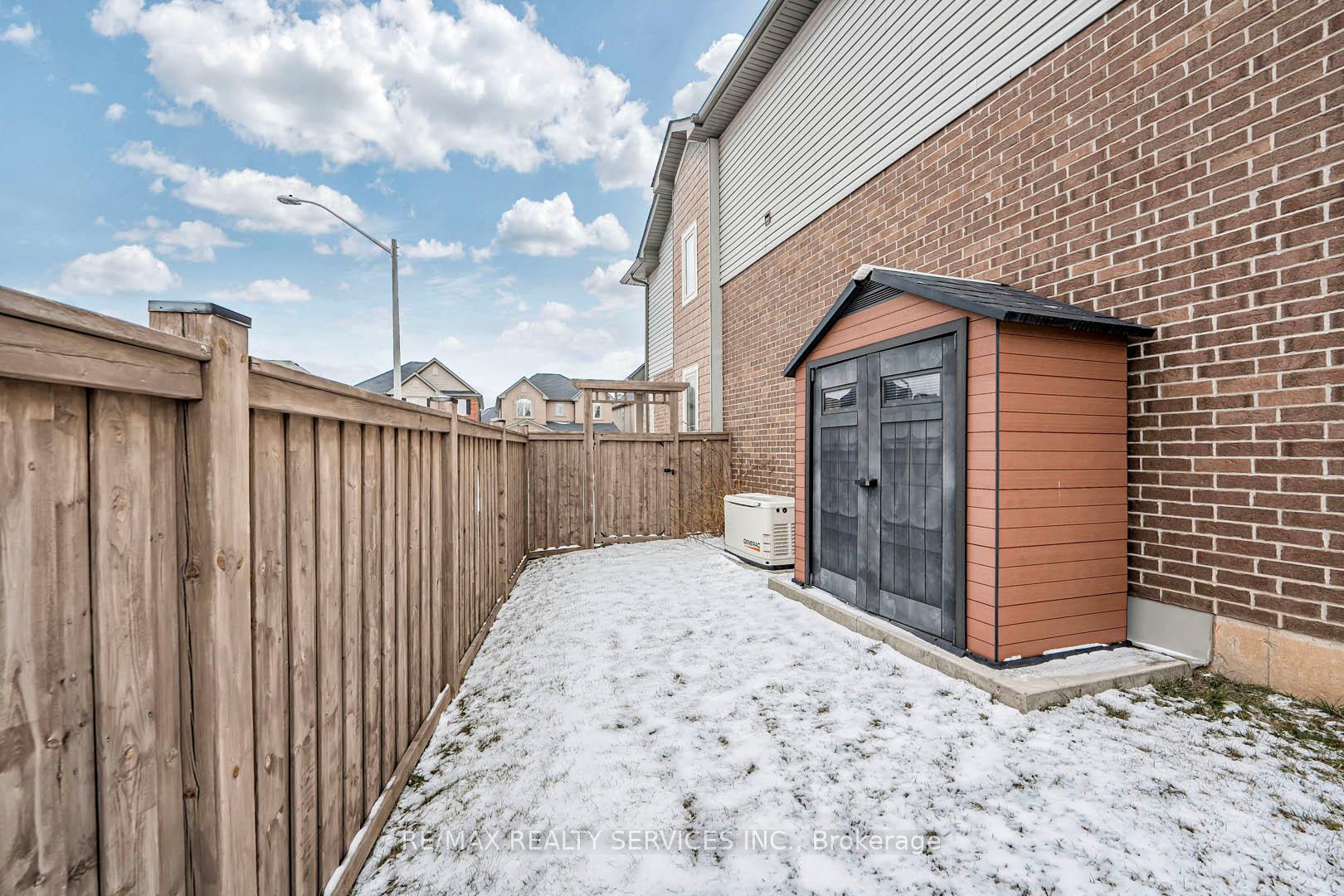 Photo 29 of 26 Winslow Way, Hamilton, Stoney Creek Mountain — HOMEH