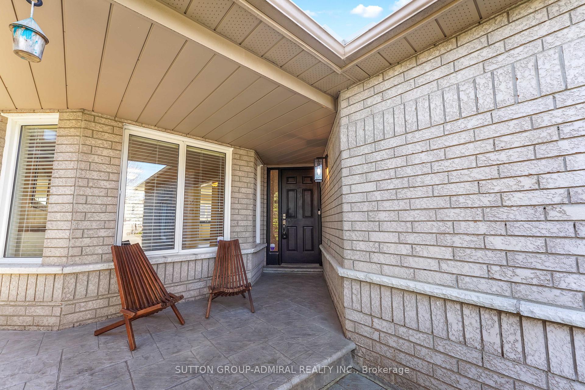 Photo 4 of 31 Panorama Crescent, Vaughan, Elder Mills — HOMEH
