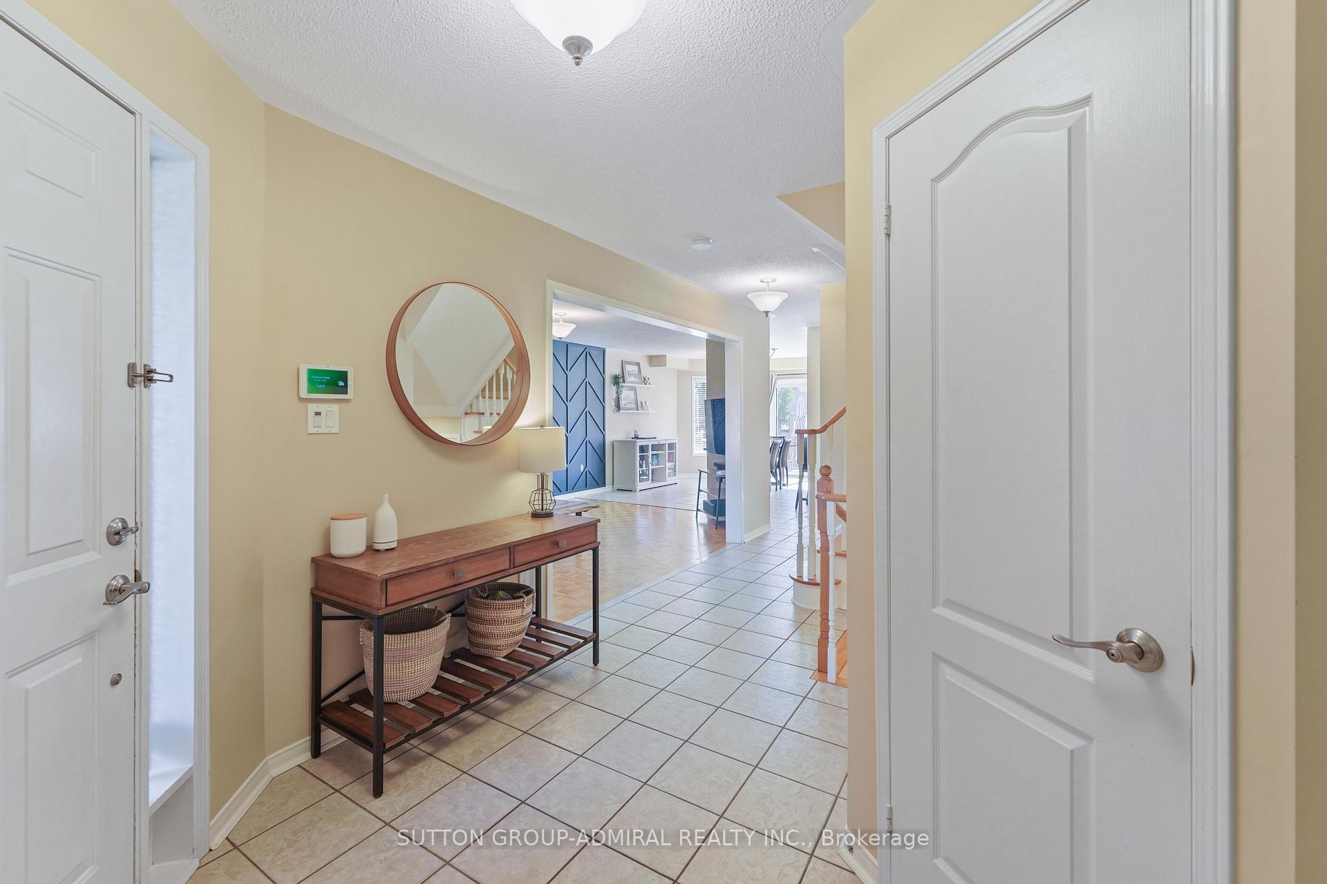 Photo 6 of 31 Panorama Crescent, Vaughan, Elder Mills — HOMEH
