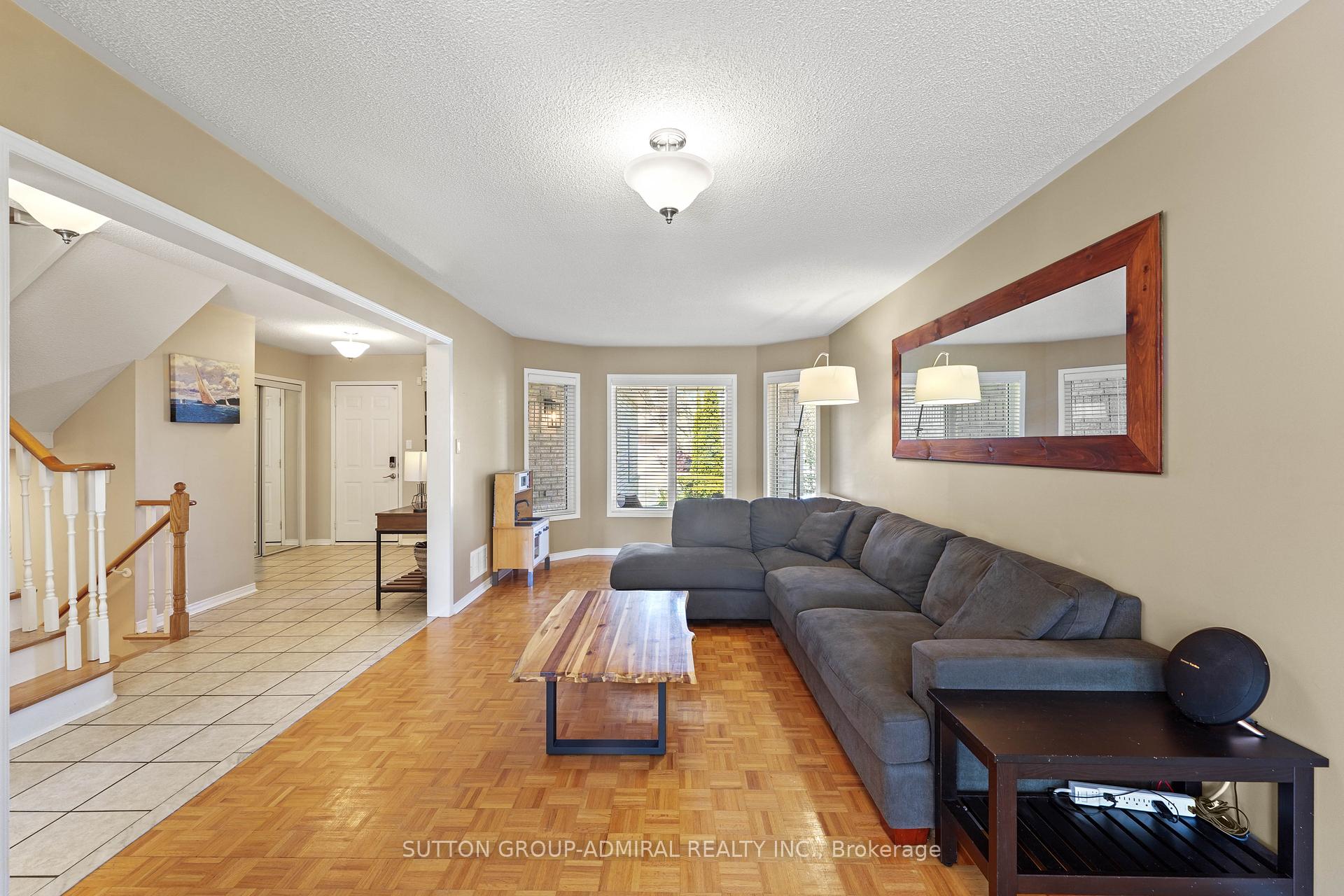 Photo 19 of 31 Panorama Crescent, Vaughan, Elder Mills — HOMEH