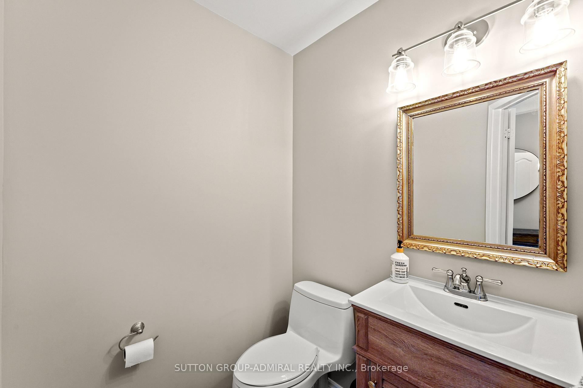 Photo 23 of 31 Panorama Crescent, Vaughan, Elder Mills — HOMEH