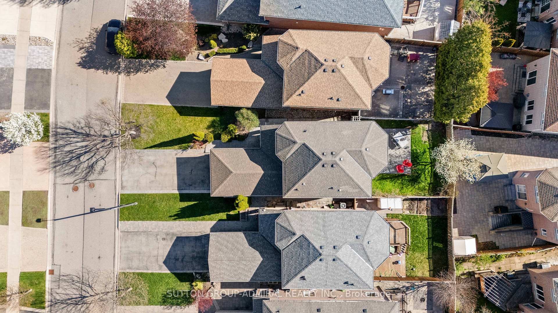 Photo 61 of 31 Panorama Crescent, Vaughan, Elder Mills — HOMEH