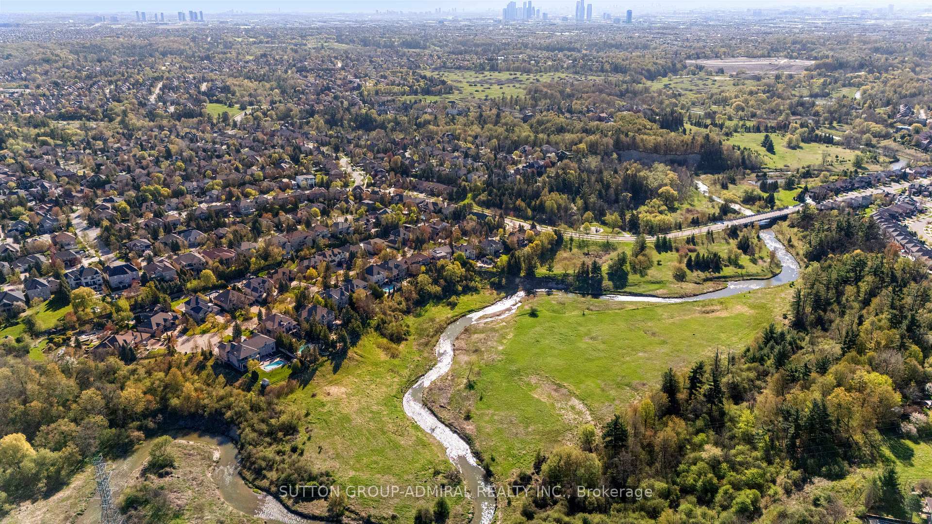 Photo 62 of 31 Panorama Crescent, Vaughan, Elder Mills — HOMEH