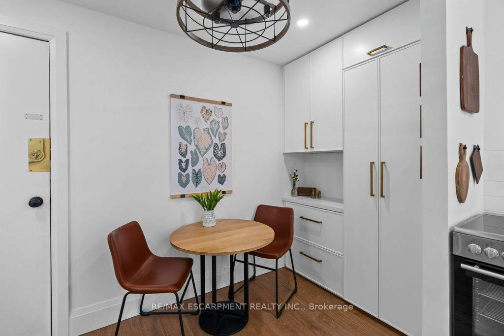 Photo 17 of Unit 5, 137 Emerald Street S, Hamilton, Stinson — HOMEH