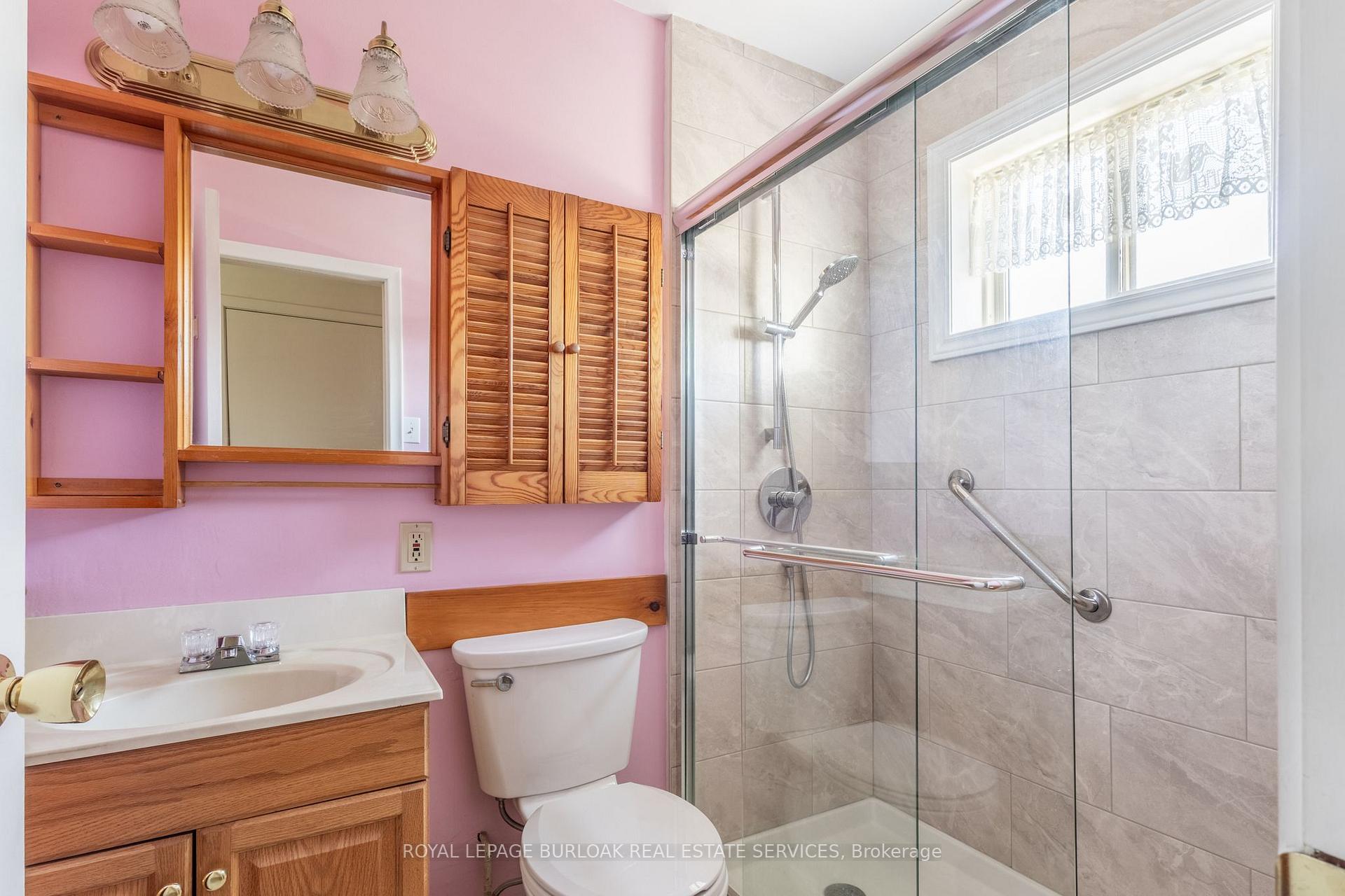 Photo 12 of 948 Upper Sherman Avenue, Hamilton, Thorner — HOMEH