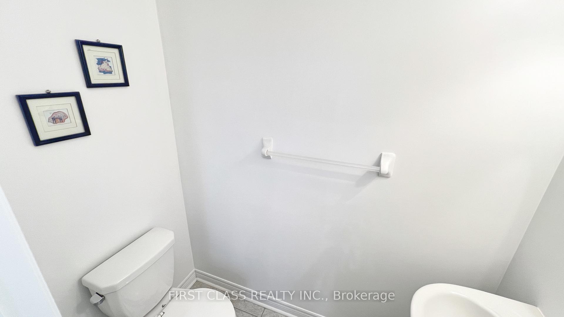 Photo 10 of 11 James Joyce Drive, Markham, Victoria Manor-Jennings Gate — HOMEH