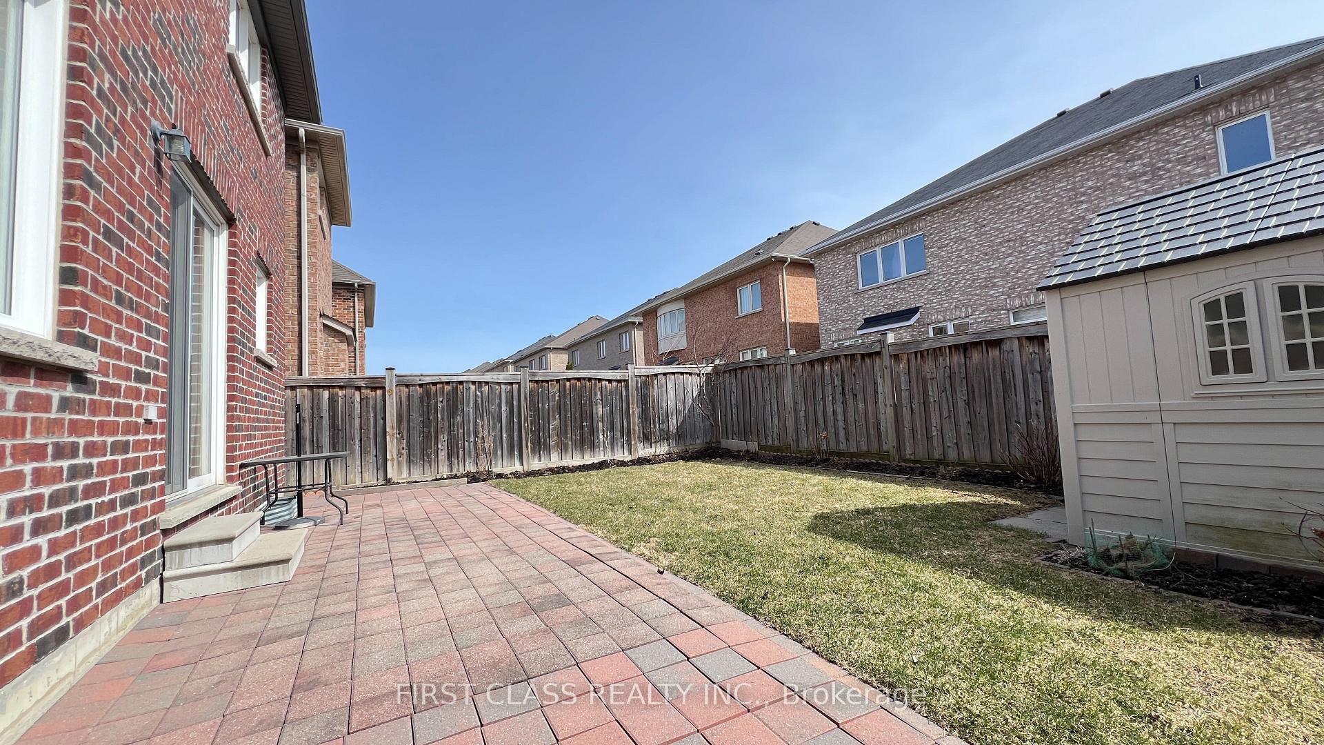 Photo 38 of 11 James Joyce Drive, Markham, Victoria Manor-Jennings Gate — HOMEH