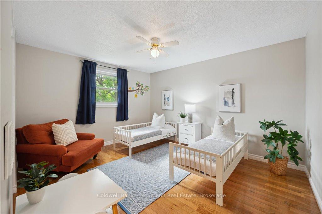 Photo 12 of 102 Barnicke Drive, Cambridge — HOMEH