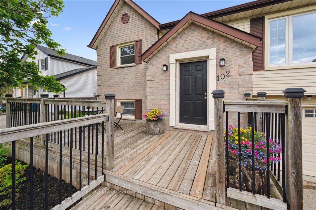 Photo 26 of 102 Barnicke Drive, Cambridge — HOMEH