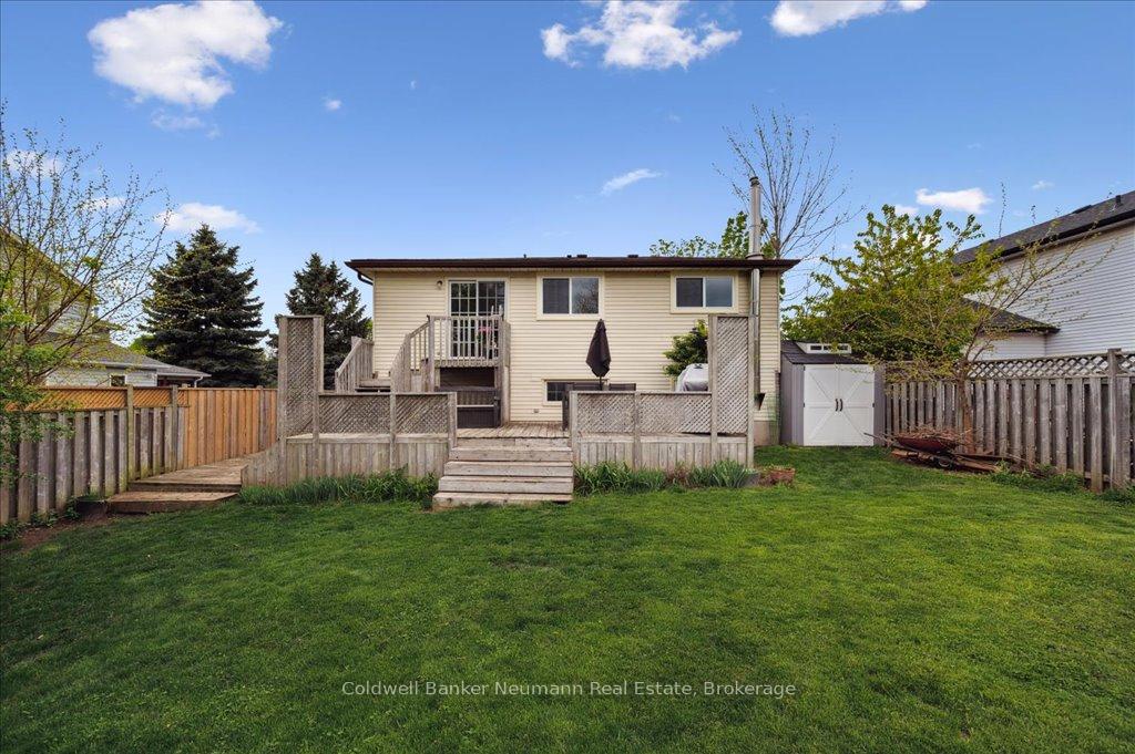 Photo 41 of 102 Barnicke Drive, Cambridge — HOMEH