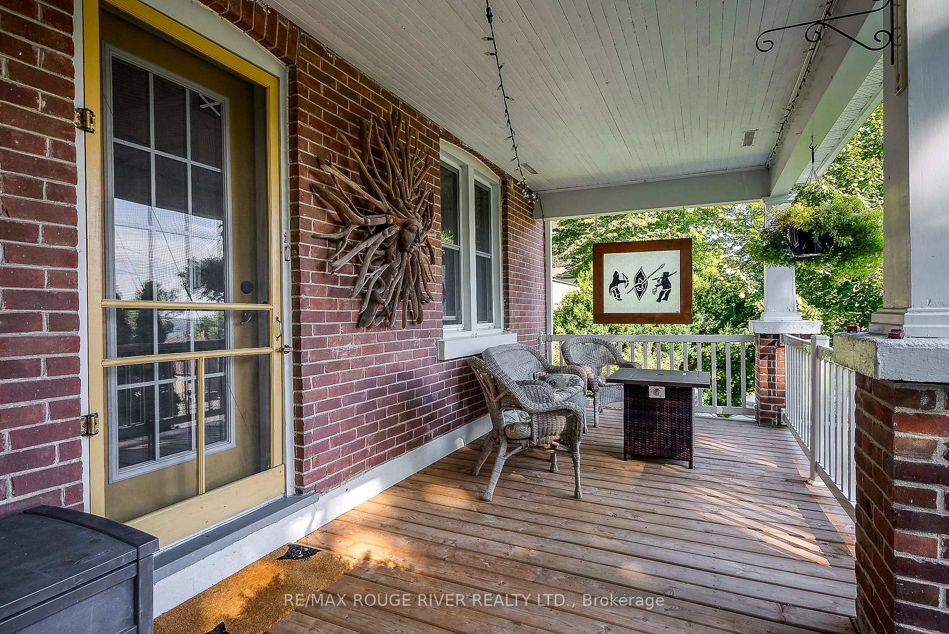 Photo 5 of 5242 Burnham Street N, Hamilton Township, Rural Hamilton — HOMEH
