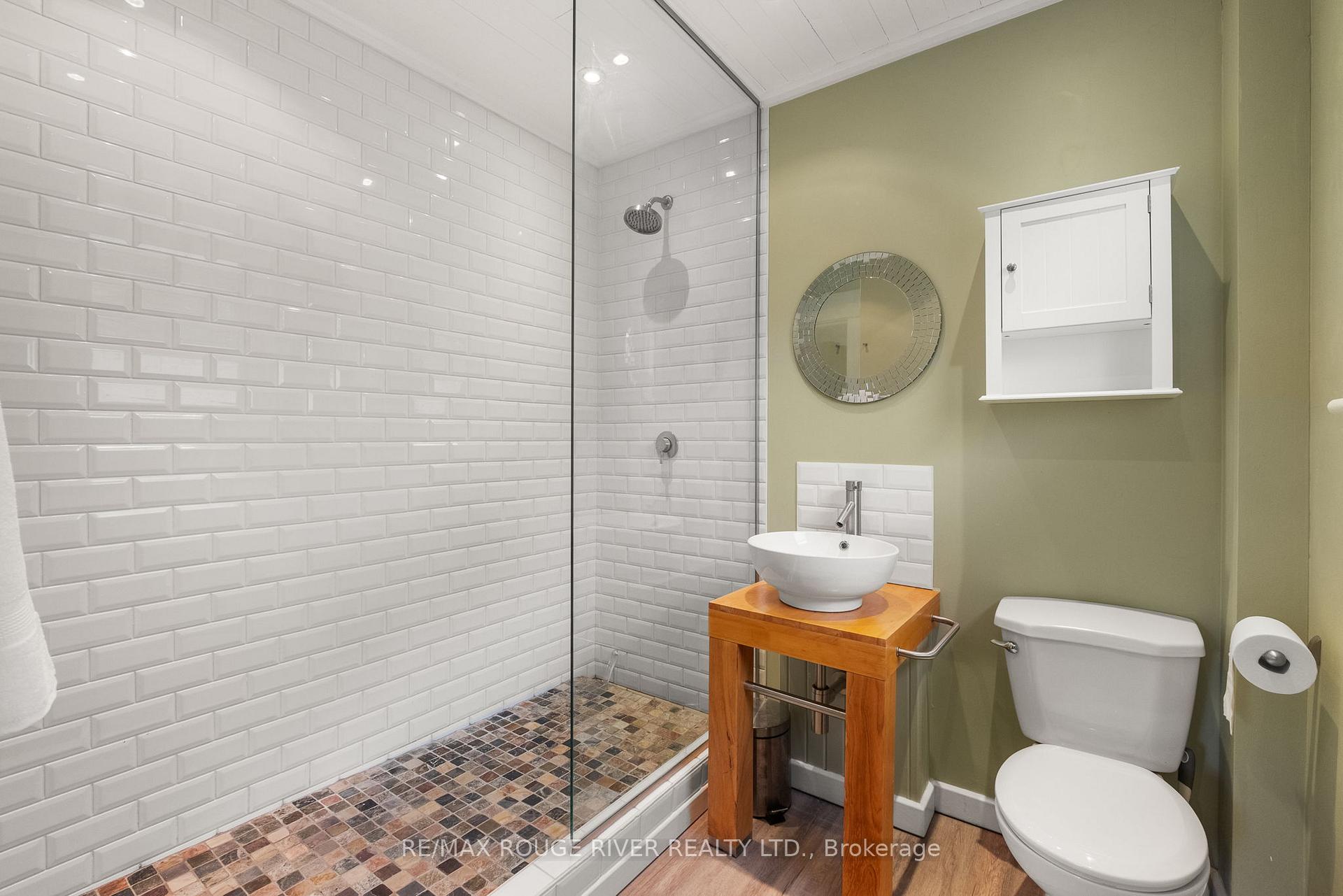 Photo 23 of 5242 Burnham Street N, Hamilton Township, Rural Hamilton — HOMEH