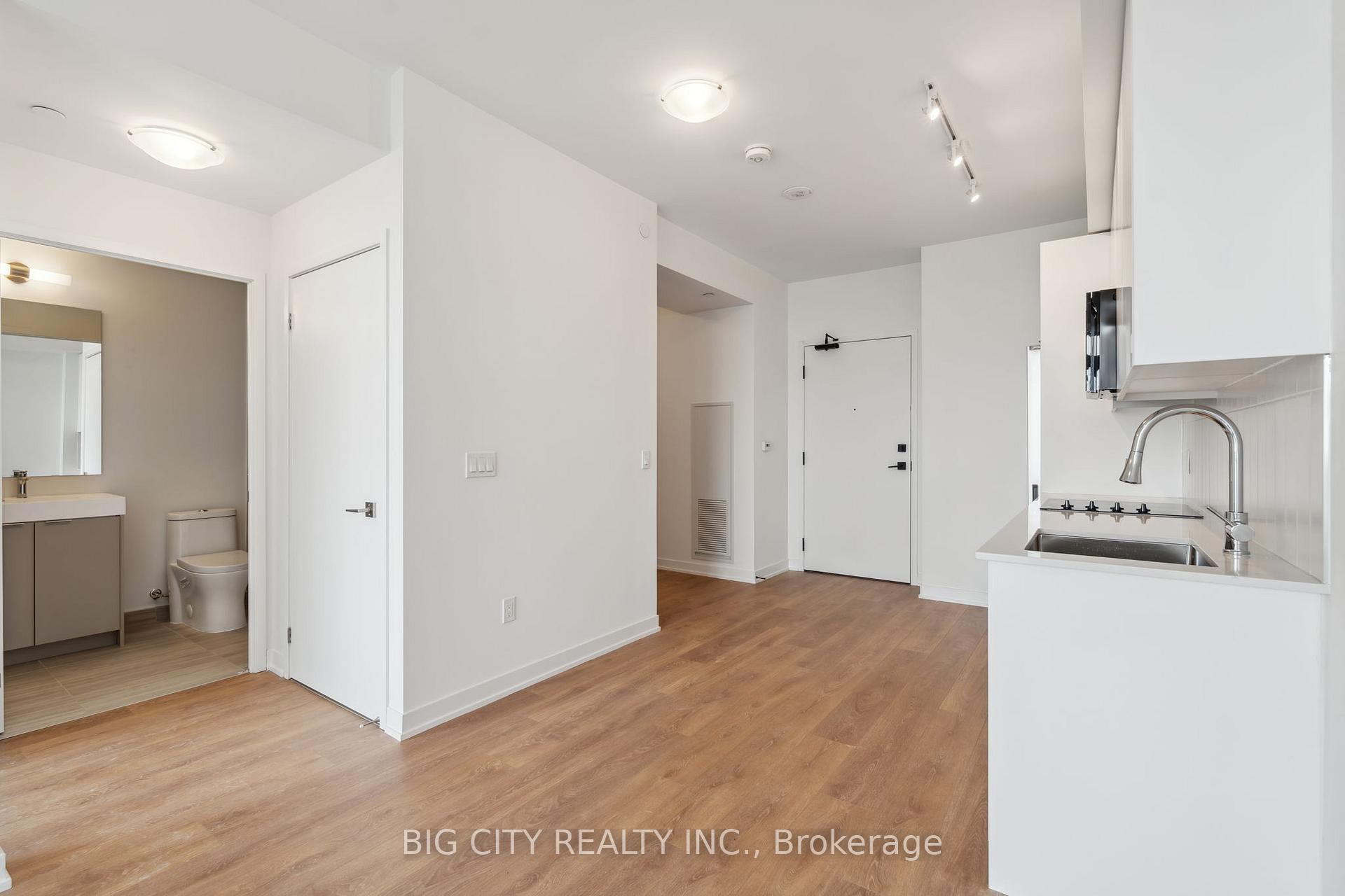 Photo 8 of Unit 1606, 474 Caldari Road, Vaughan, Concord — HOMEH