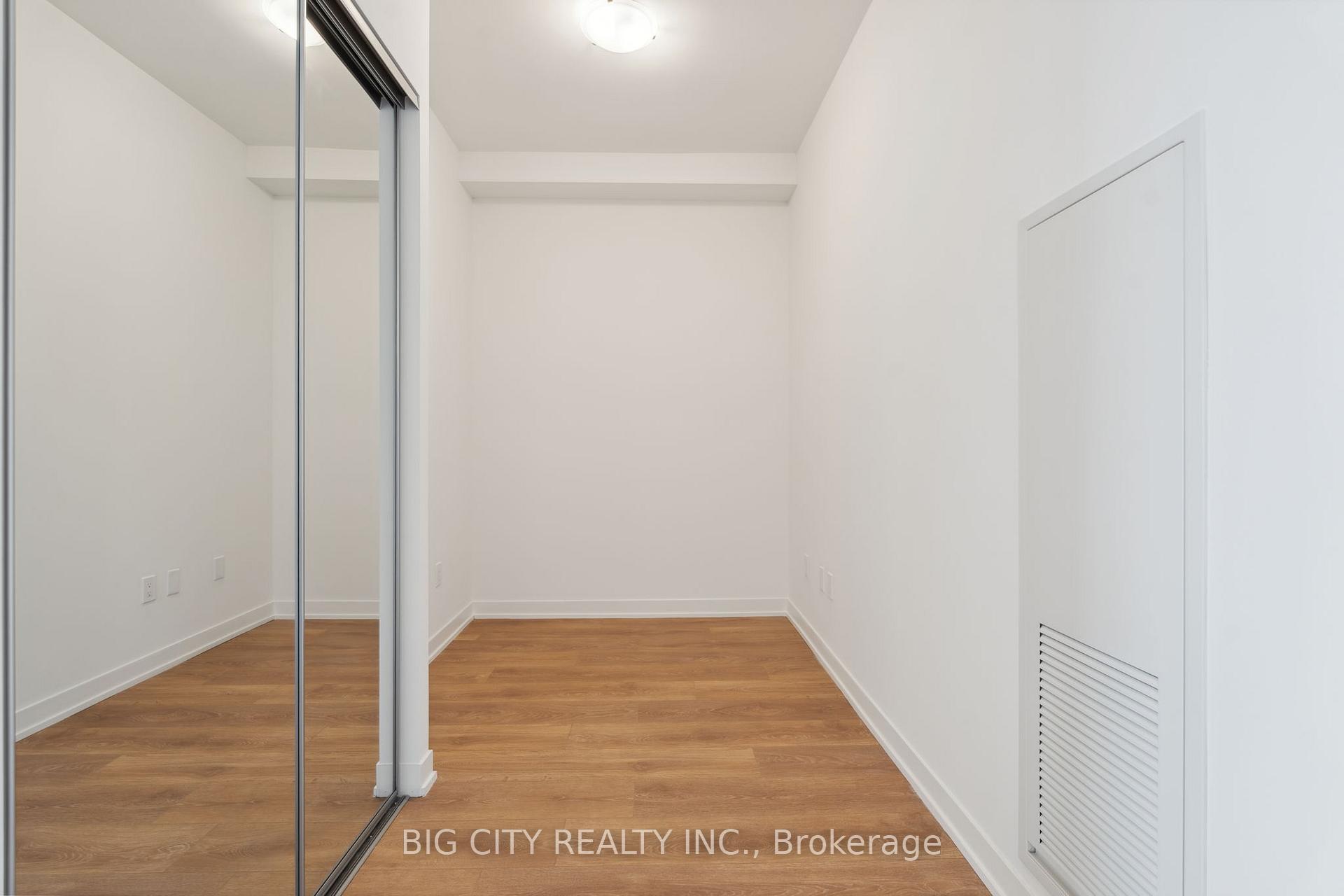 Photo 16 of Unit 1606, 474 Caldari Road, Vaughan, Concord — HOMEH