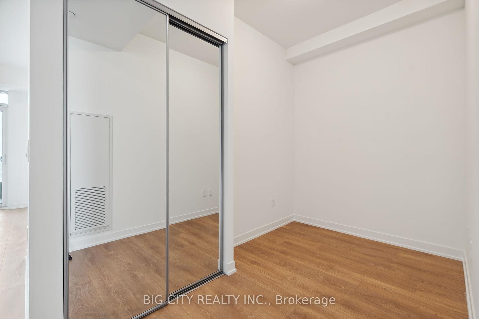 Photo 17 of Unit 1606, 474 Caldari Road, Vaughan, Concord — HOMEH