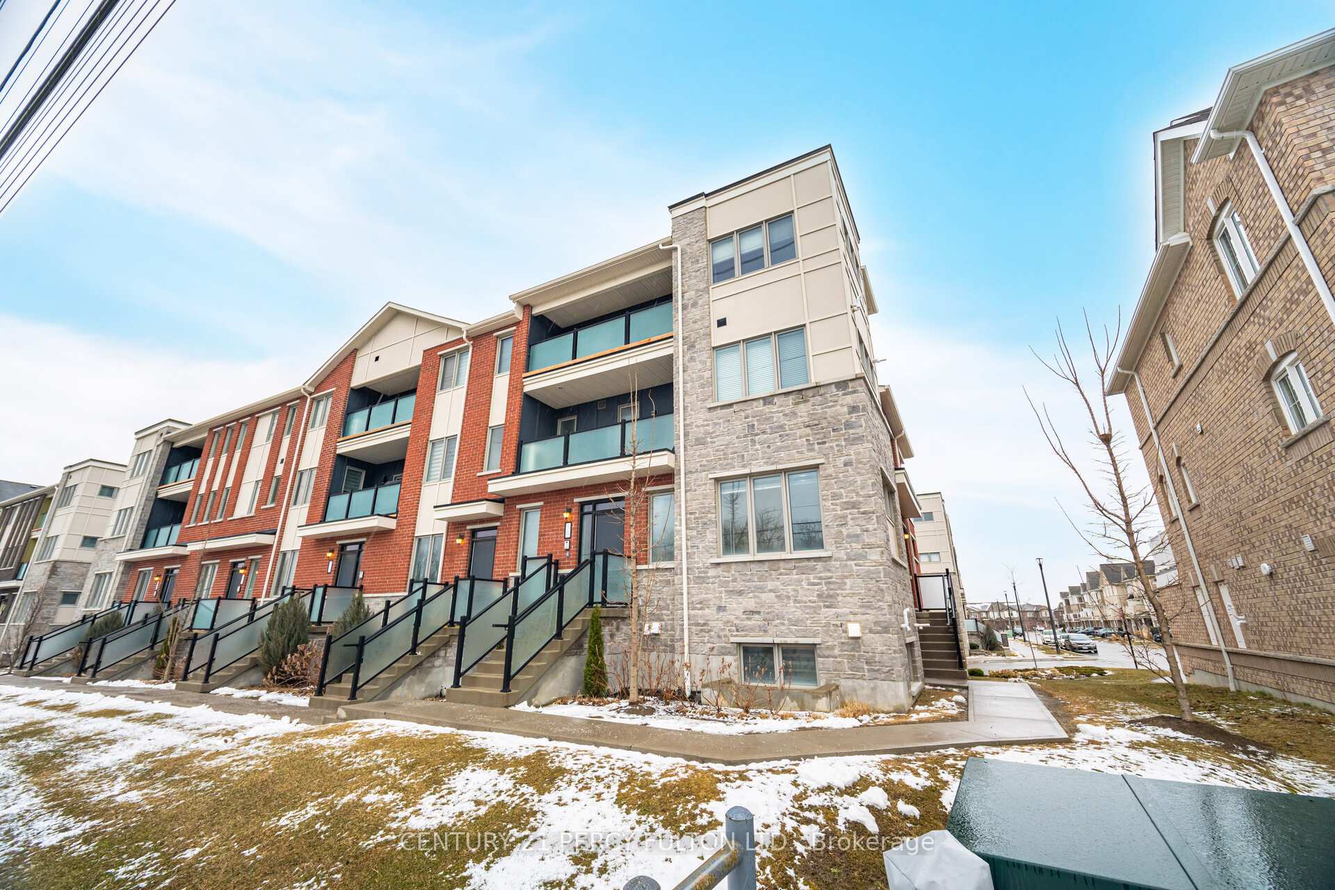Photo 2 of Unit 301, 1148 Dragonfly Avenue, Pickering, Rural Pickering — HOMEH