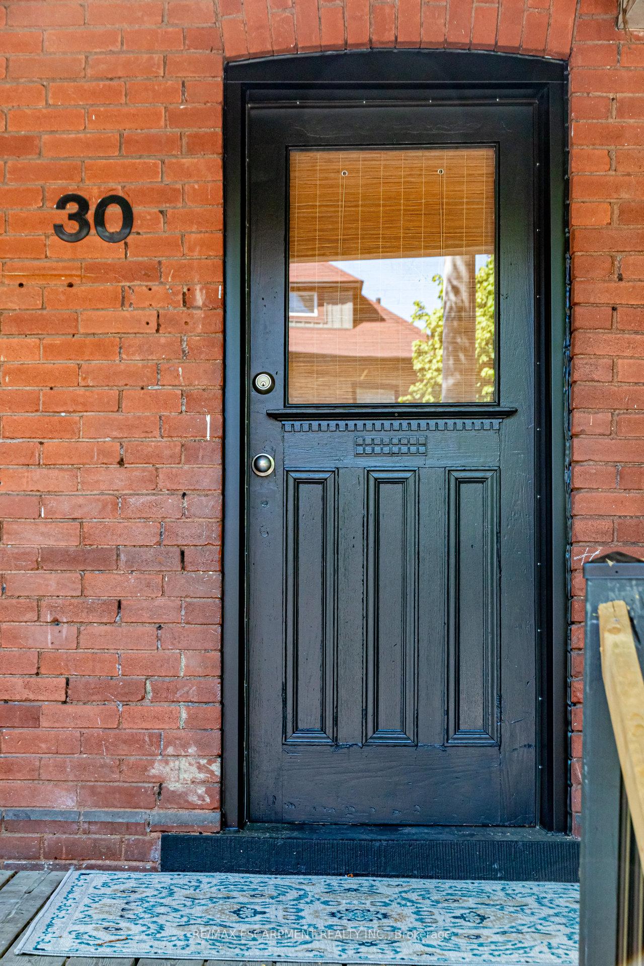 Photo 3 of 30 Cedar Avenue, Hamilton, Blakeley — HOMEH