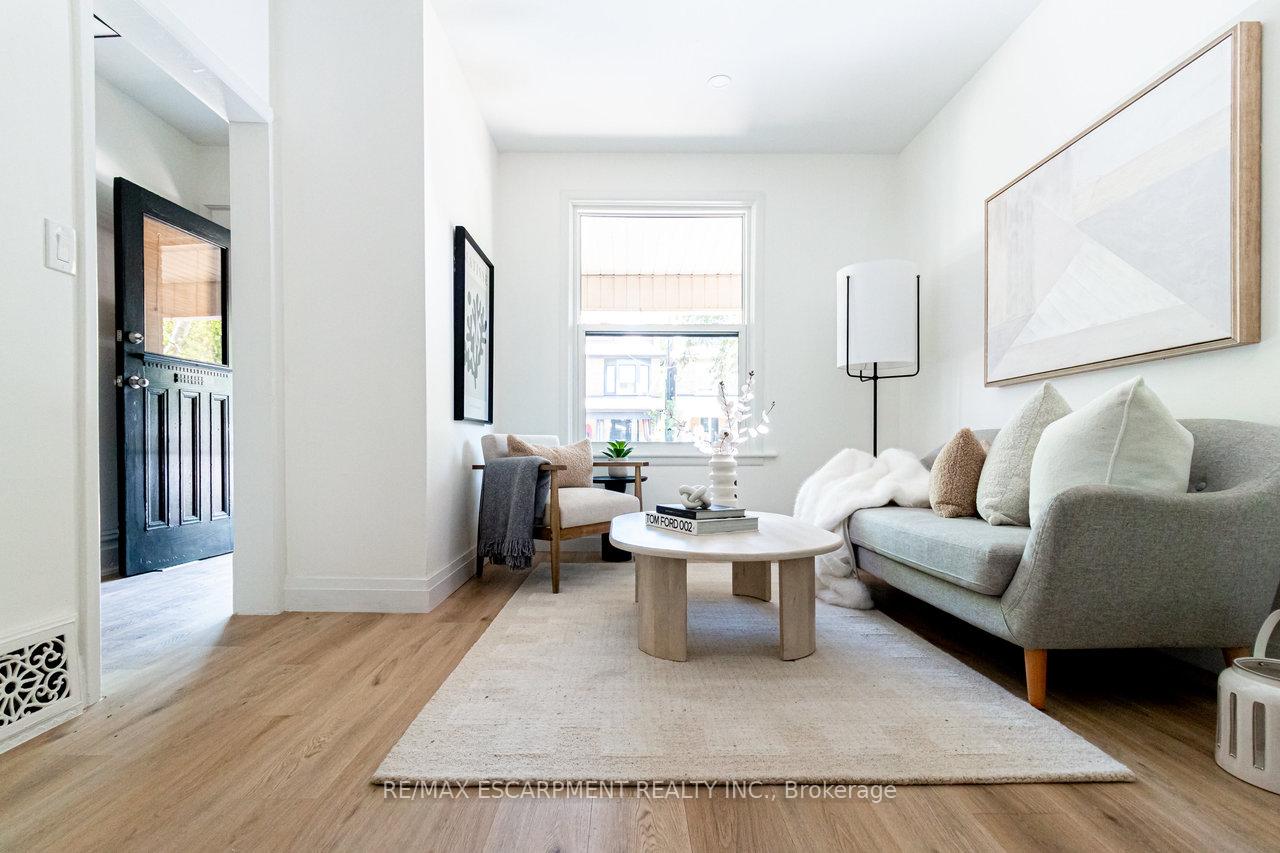 Photo 9 of 30 Cedar Avenue, Hamilton, Blakeley — HOMEH