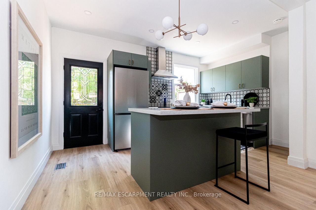Photo 18 of 30 Cedar Avenue, Hamilton, Blakeley — HOMEH