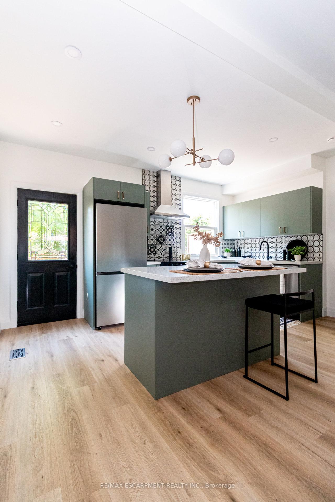 Photo 19 of 30 Cedar Avenue, Hamilton, Blakeley — HOMEH
