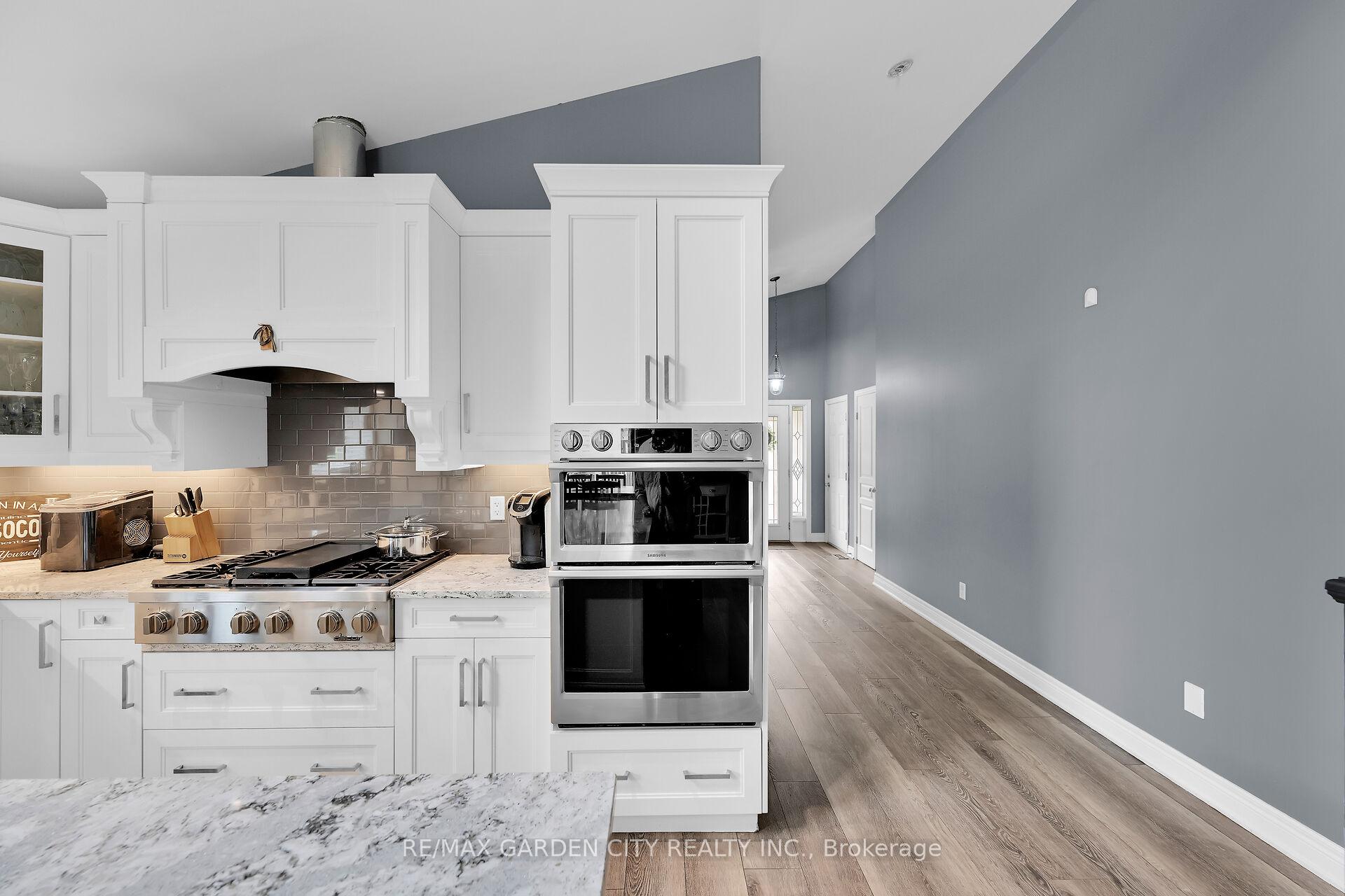 Photo 10 of 4870 Northgate Crescent, Lincoln, Beamsville — HOMEH