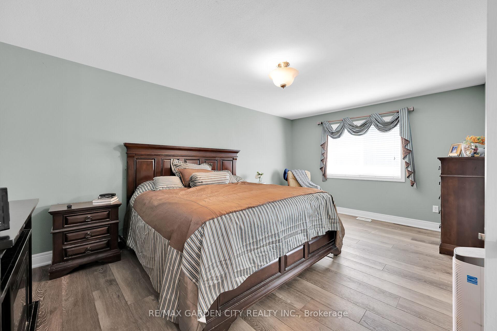 Photo 20 of 4870 Northgate Crescent, Lincoln, Beamsville — HOMEH