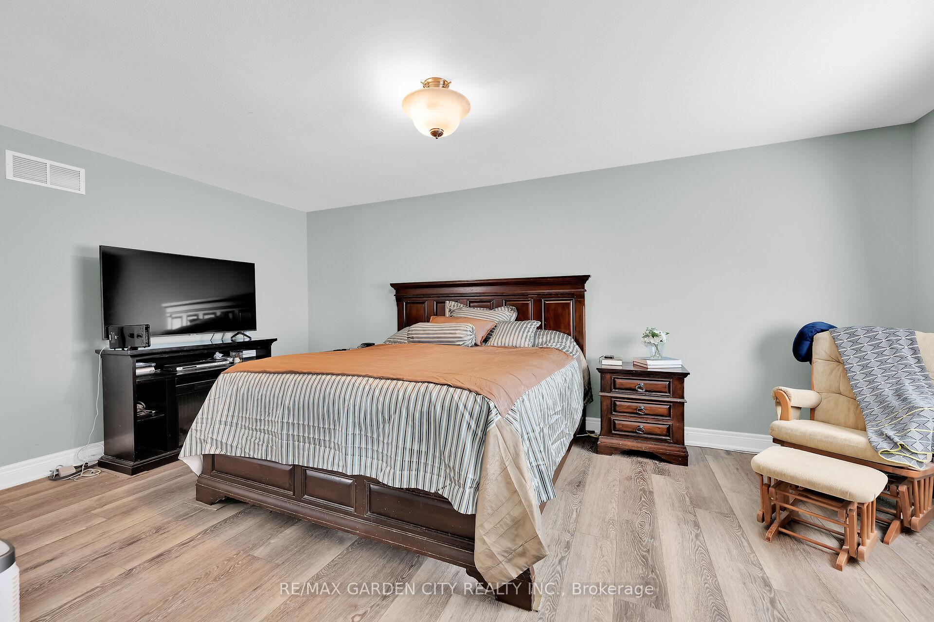 Photo 21 of 4870 Northgate Crescent, Lincoln, Beamsville — HOMEH