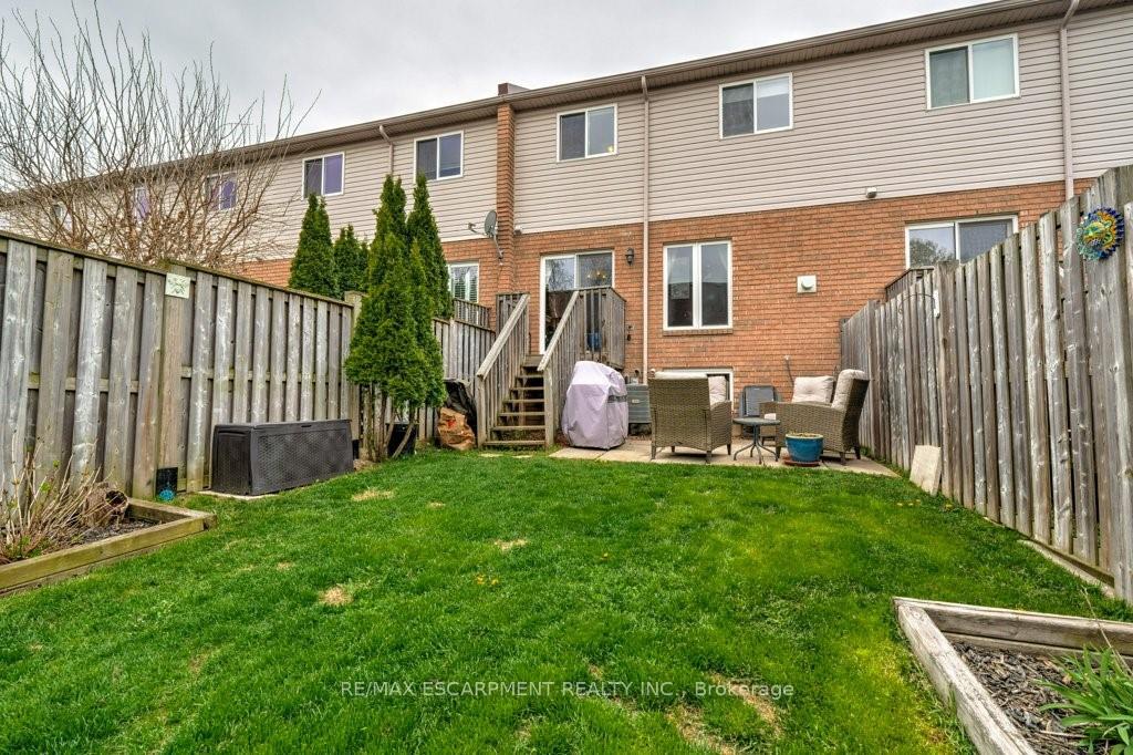 Photo 29 of 37 Blue Mountain Drive, Hamilton, Stoney Creek — HOMEH