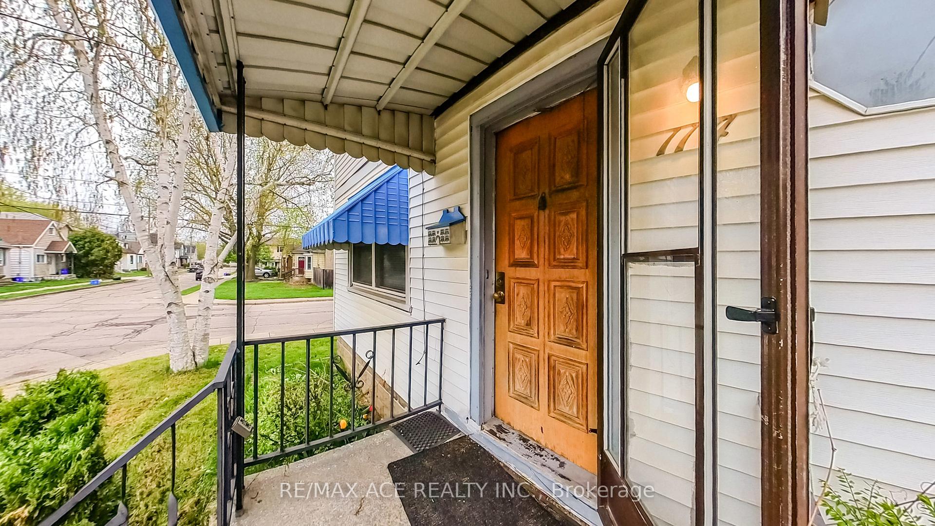 Photo 3 of 114 Royal Avenue, Hamilton, Ainslie Wood — HOMEH