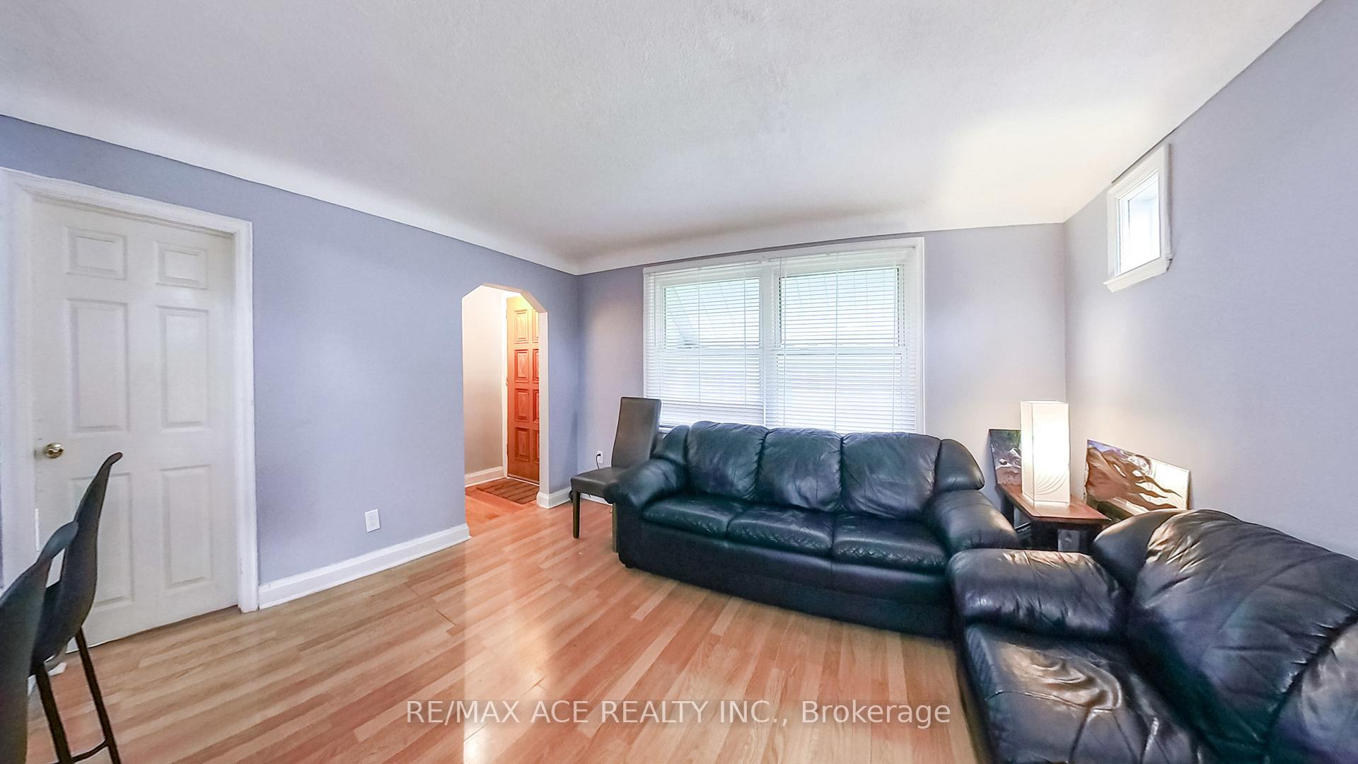 Photo 7 of 114 Royal Avenue, Hamilton, Ainslie Wood — HOMEH