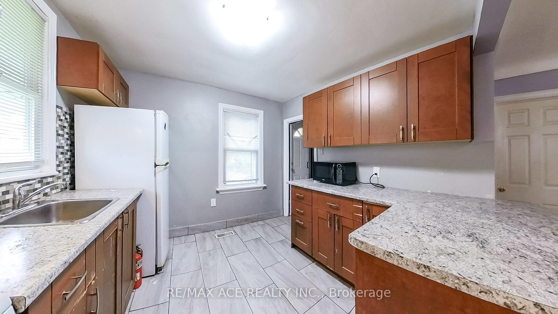 Photo 12 of 114 Royal Avenue, Hamilton, Ainslie Wood — HOMEH