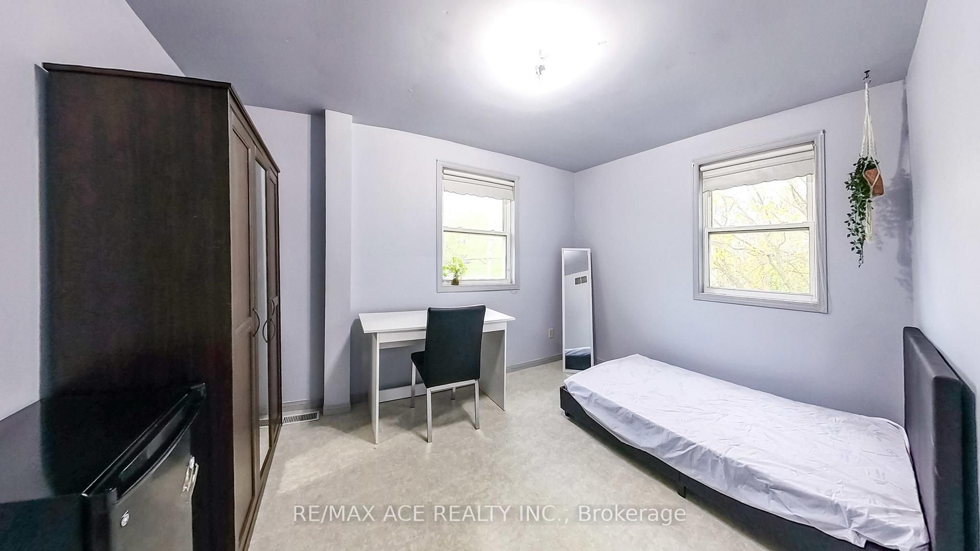 Photo 18 of 114 Royal Avenue, Hamilton, Ainslie Wood — HOMEH