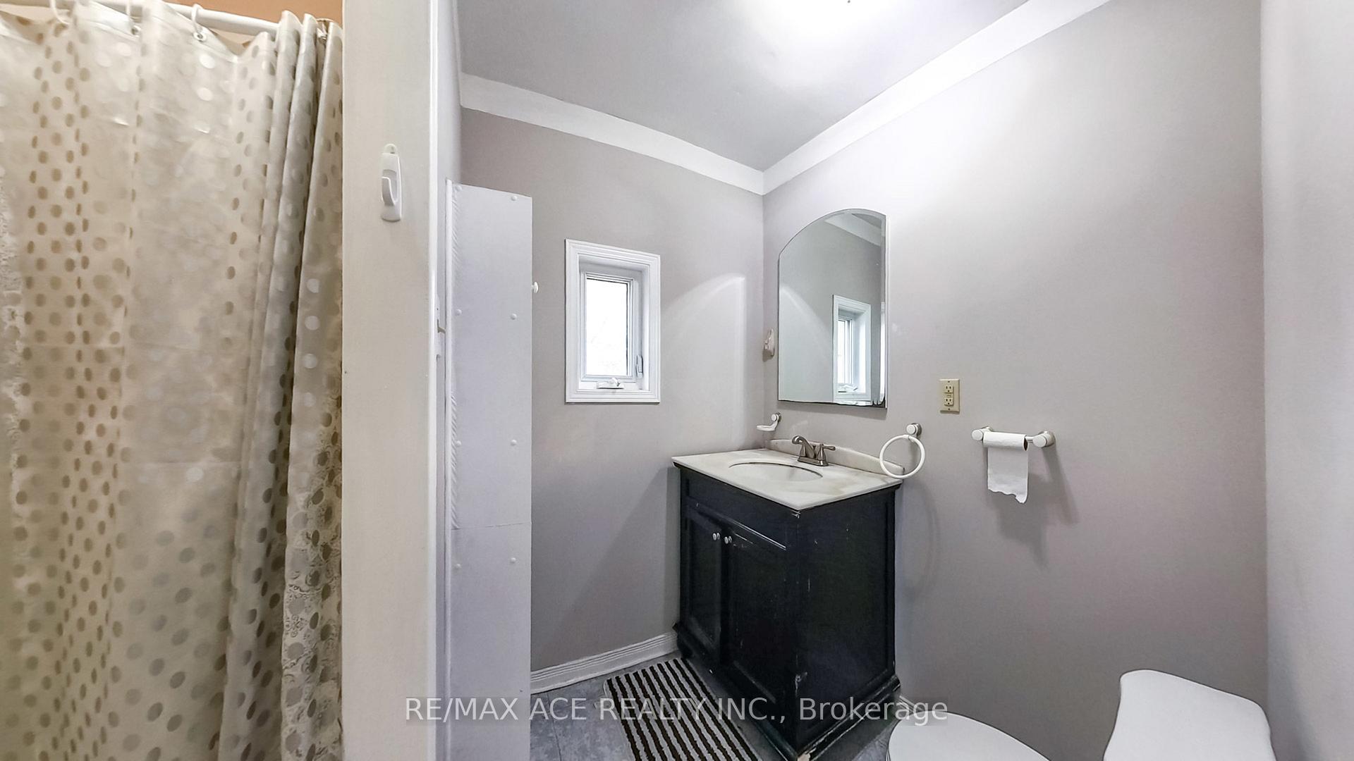 Photo 22 of 114 Royal Avenue, Hamilton, Ainslie Wood — HOMEH