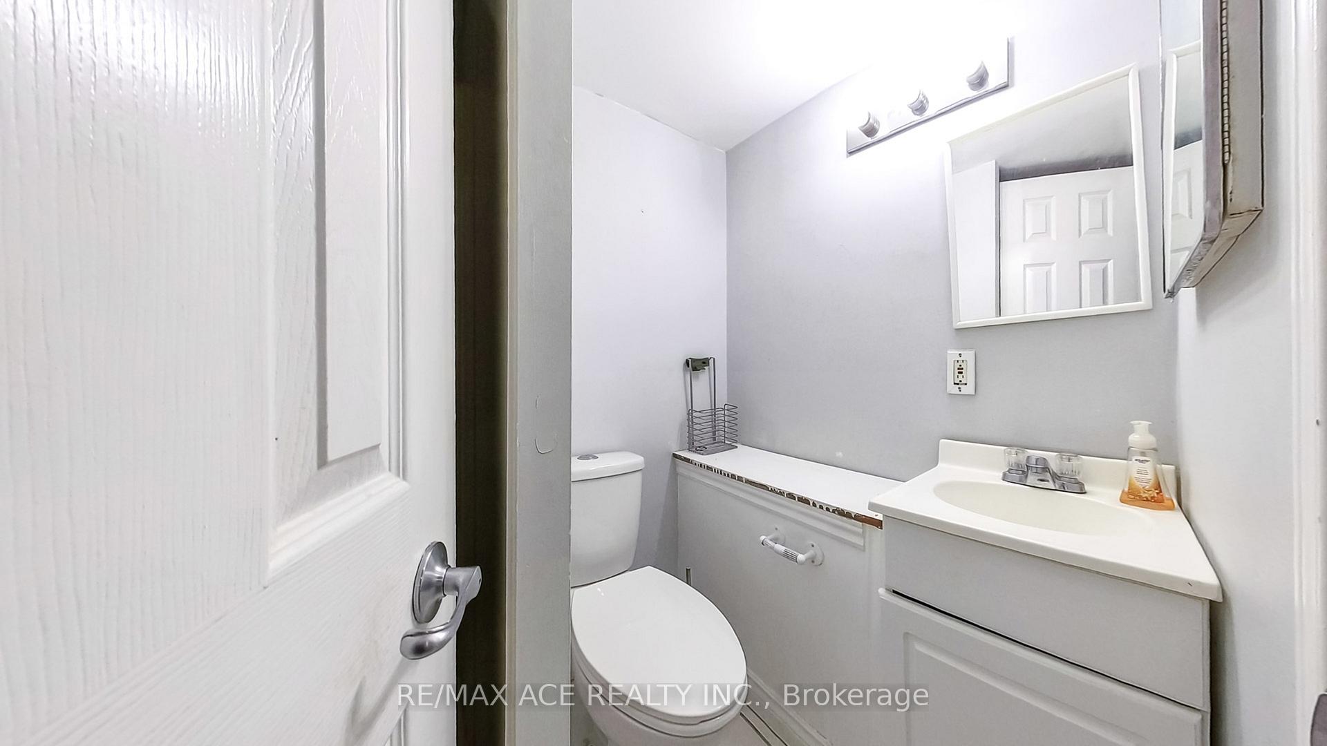 Photo 28 of 114 Royal Avenue, Hamilton, Ainslie Wood — HOMEH
